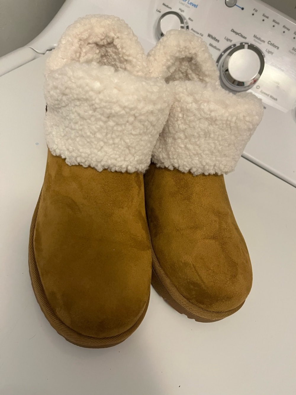 Women's Suede Shearling-Lined Ankle Booties - Chestnut Brand New